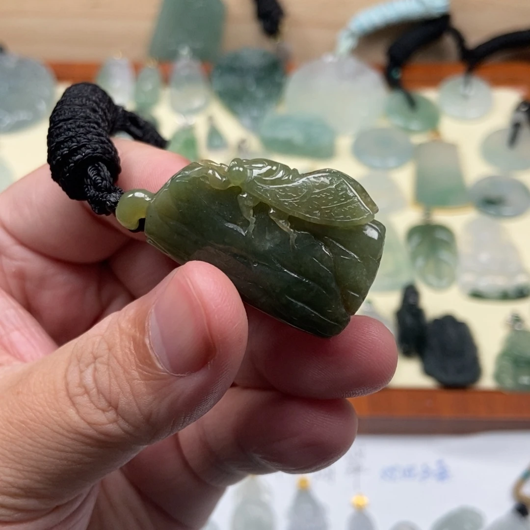 翡翠未镶嵌颈饰一鸣惊人 天然缅甸ａ货翡翠男女礼物高级感