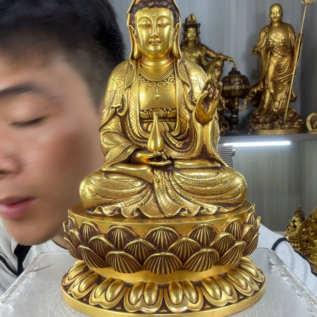 老***杜佛像的造型和造型都很精美