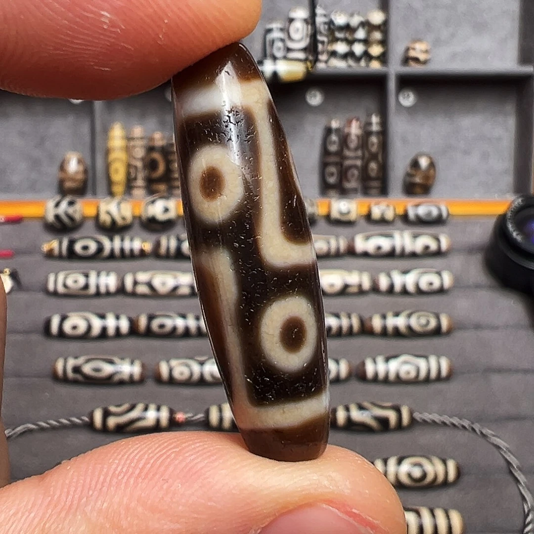 玛瑙未镶嵌颈饰上肯现代玛瑙制品