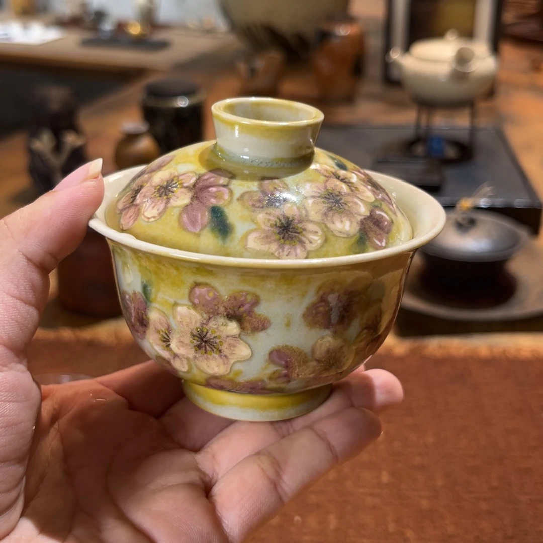 景德镇鱼和熊手工陶艺