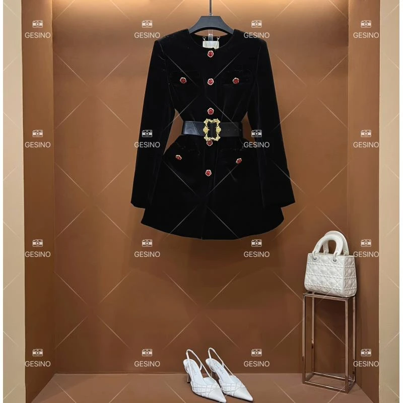 【关关】秋季优雅气质轻奢女小香风时尚黑色外套QD-2024702