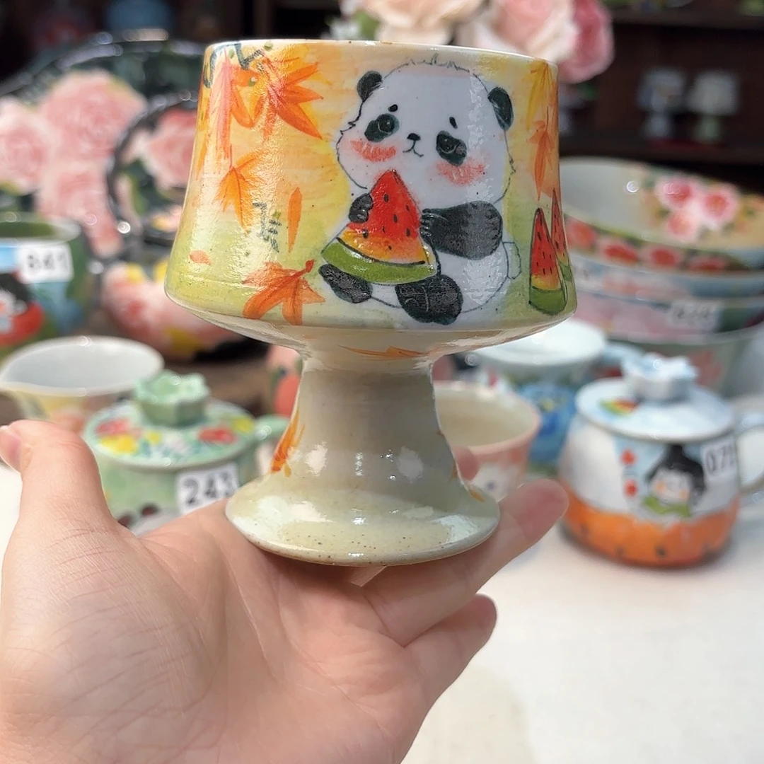 瓷片兔兔好可爱啊我