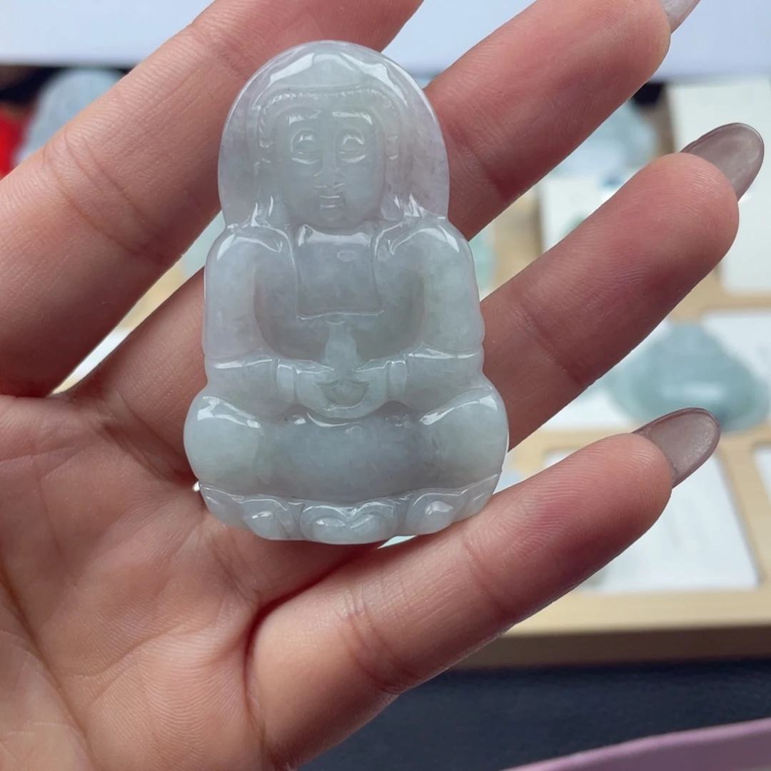 翡翠未镶嵌颈饰观音