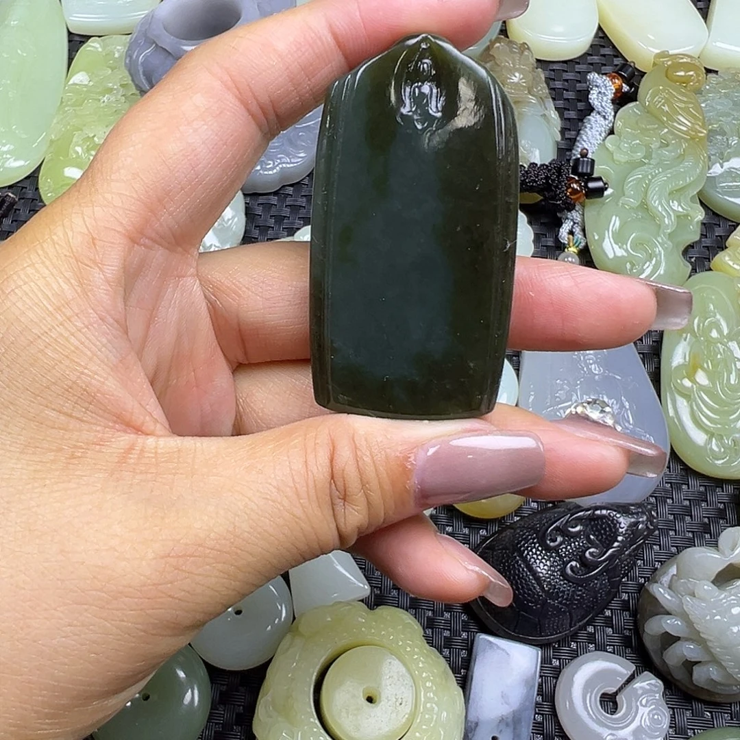 和田玉未镶嵌颈饰卡57