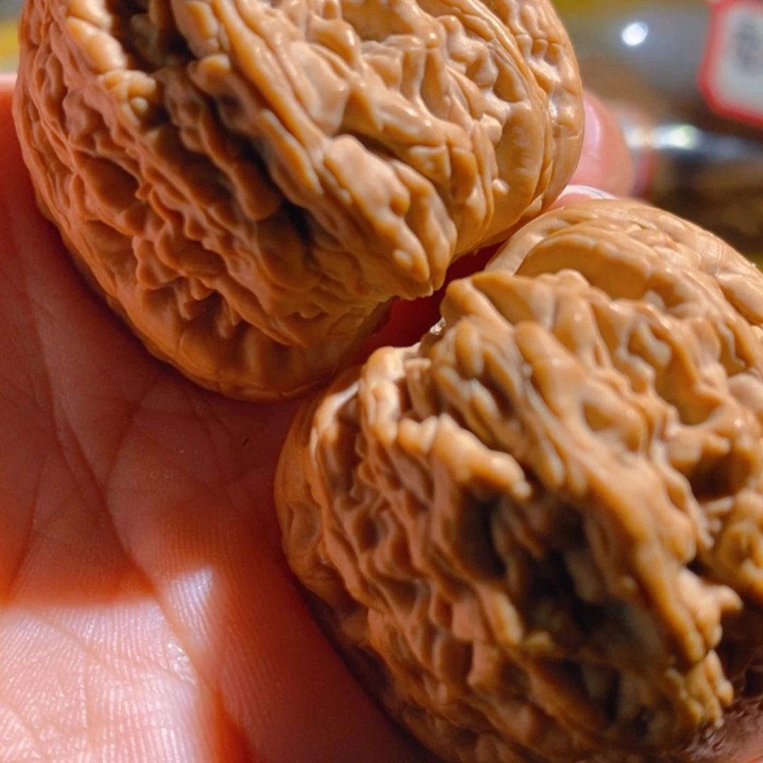 【闪购商品】文玩核桃吊坠晨*曦虎头王