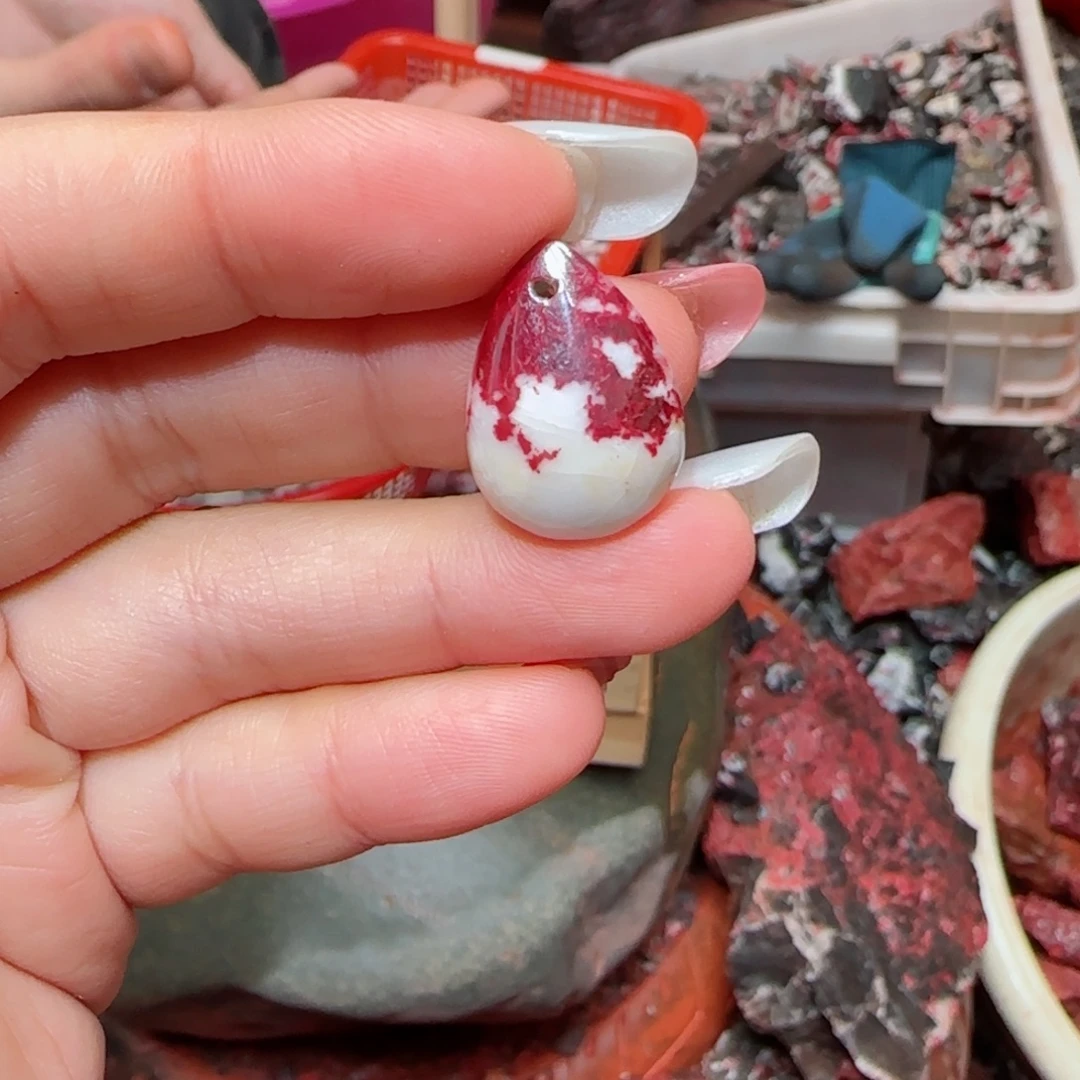 天然辰砂原石吊坠15