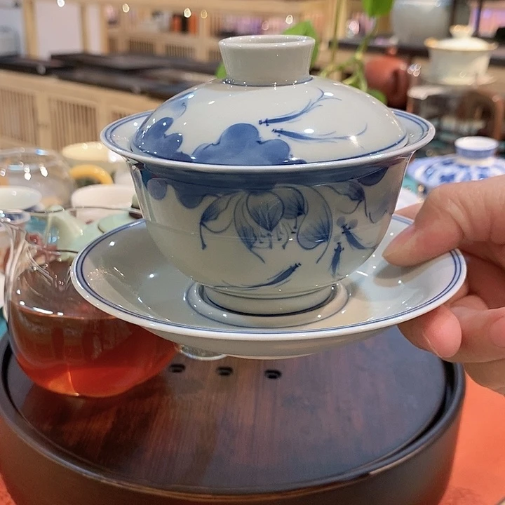 青花瓷器盖碗瓷器荷花