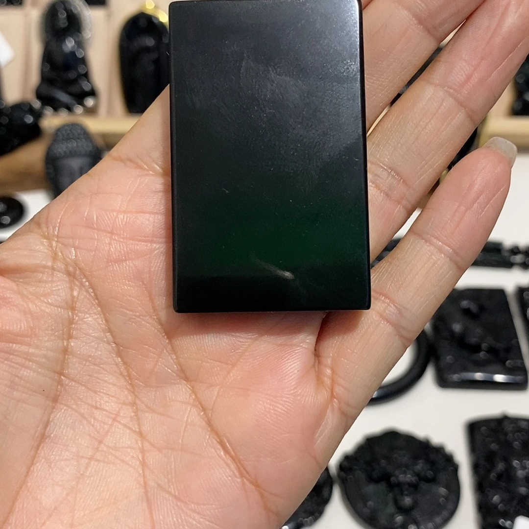 江***路蛇纹石玉未镶嵌天然岫玉蛇纹石玉颈饰