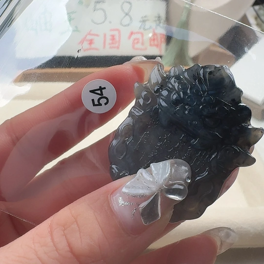蛇纹石玉颈饰合金精美礼品
