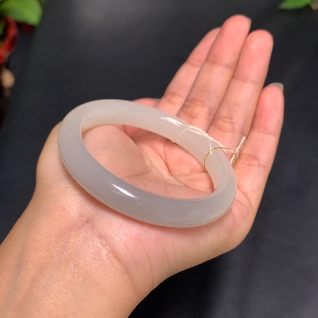 和田玉手镯未镶嵌54