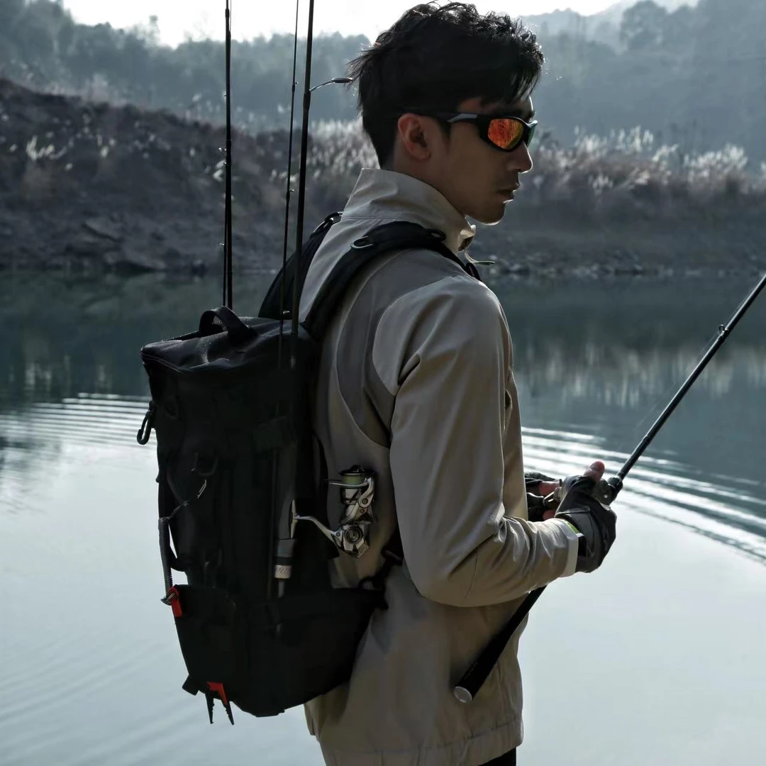防泼水路亚包多功能大容量路亚钓鱼包渔具双肩背包路亚包