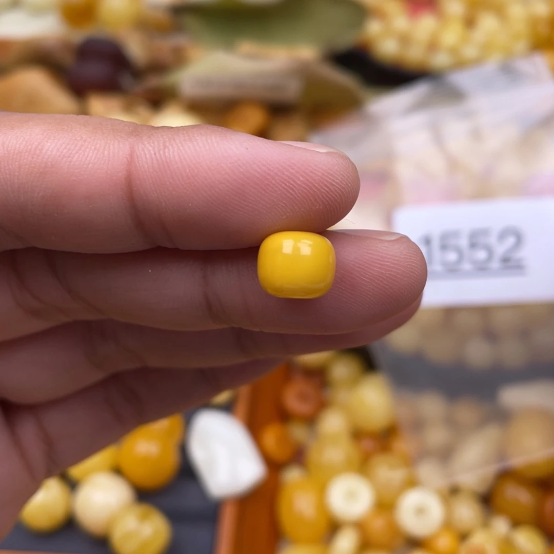 琥珀珠宝奇石未镶嵌9.4m