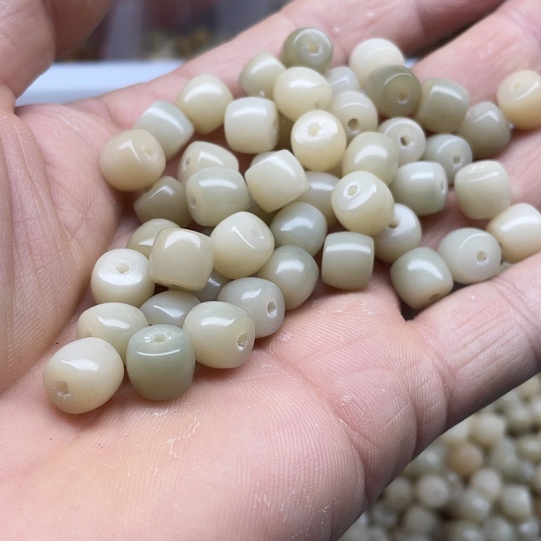 吊坠白玉菩提8、7青色直切100颗➕灯牌宠100颗