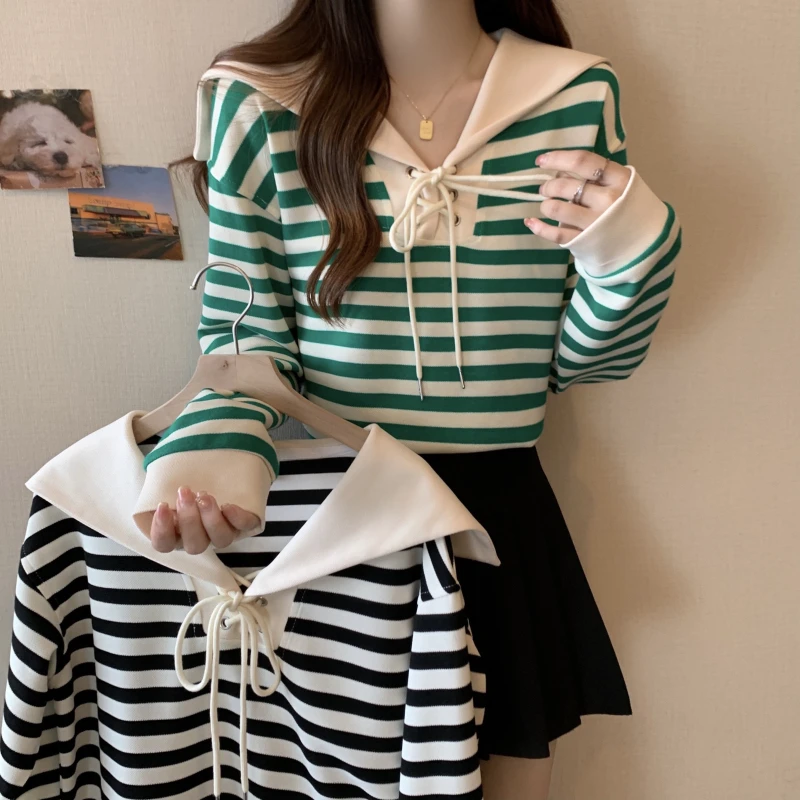 3884大码胖MM时尚百搭拼色条纹海军领设计套头长袖卫衣2731