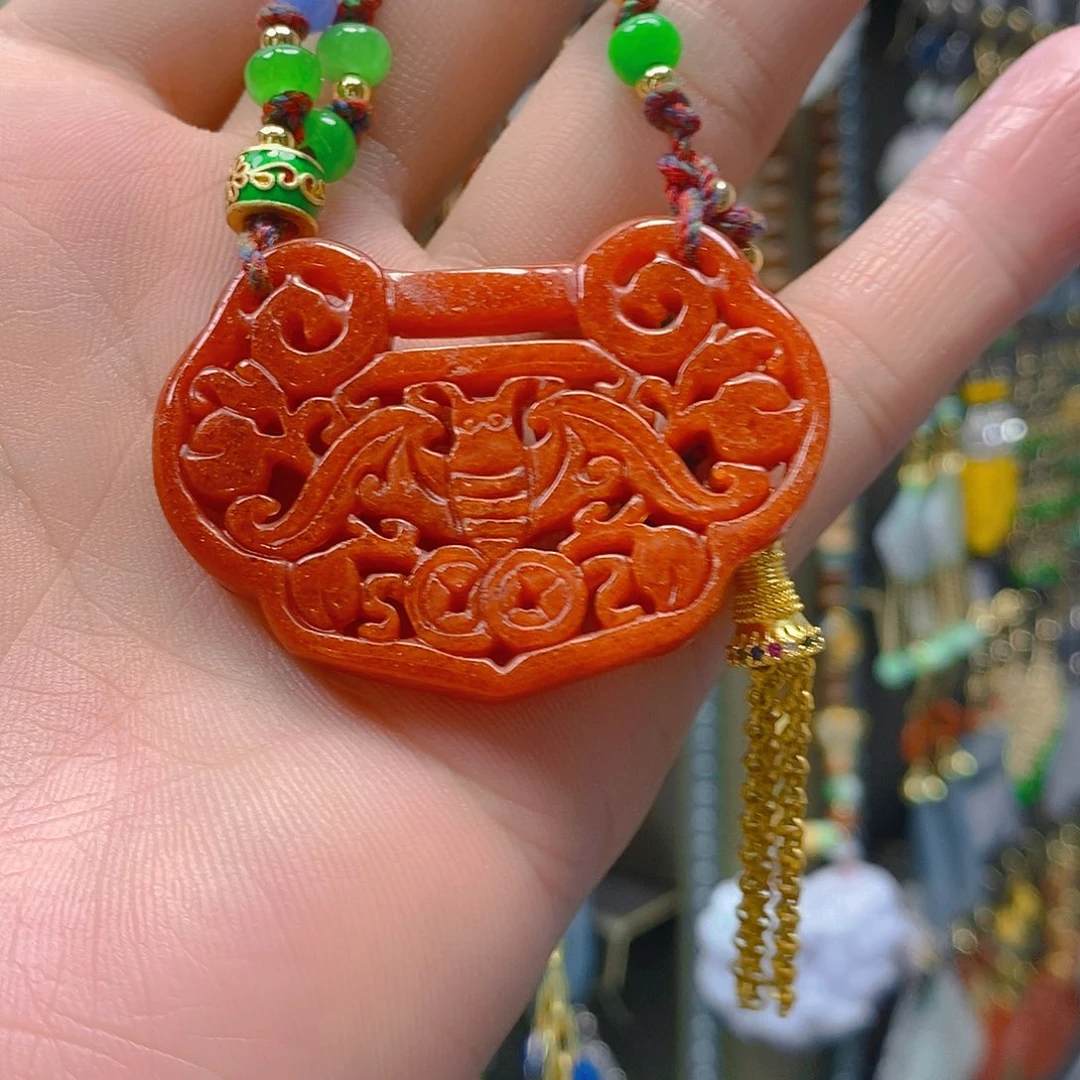 未镶嵌翡翠耳饰翡翠
