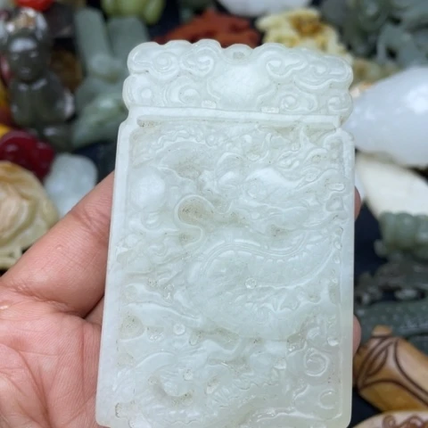 蛇纹石玉颈饰未镶嵌39