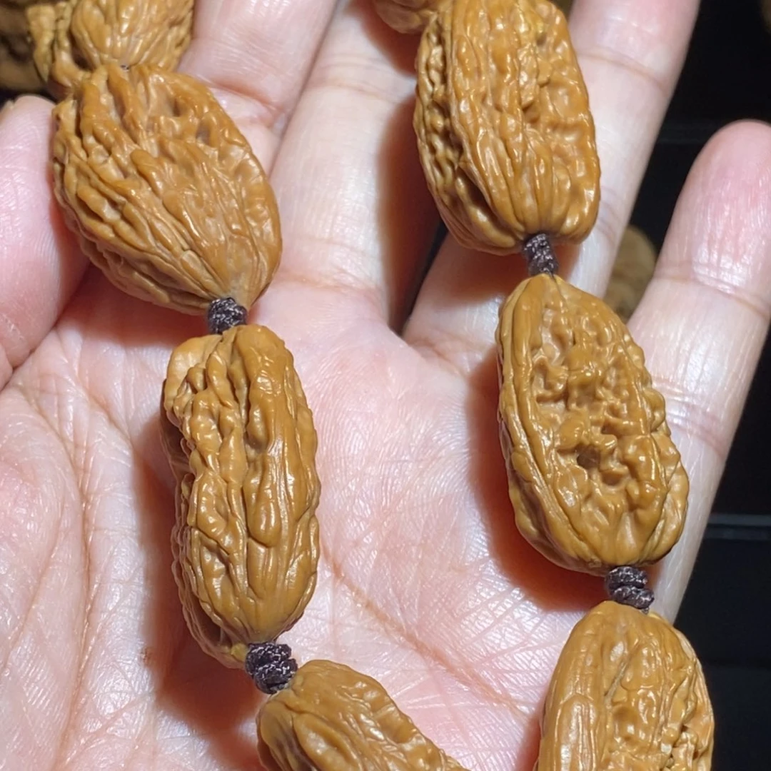 笑***痴吊坠桃核文玩核桃