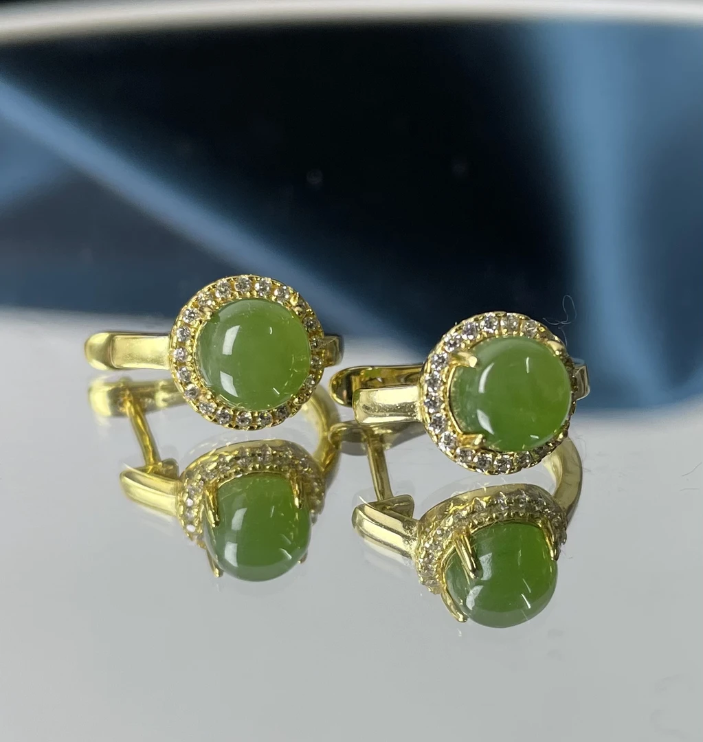 和田碧玉浅晴色925银卡扣小耳钉15*16.2*8.4（mm）多样性发其一