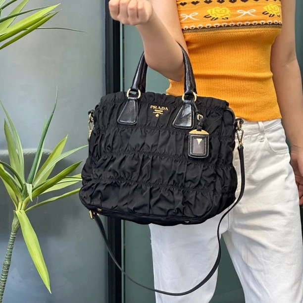 95新 Prada/普拉达 普拉达尼龙褶皱包