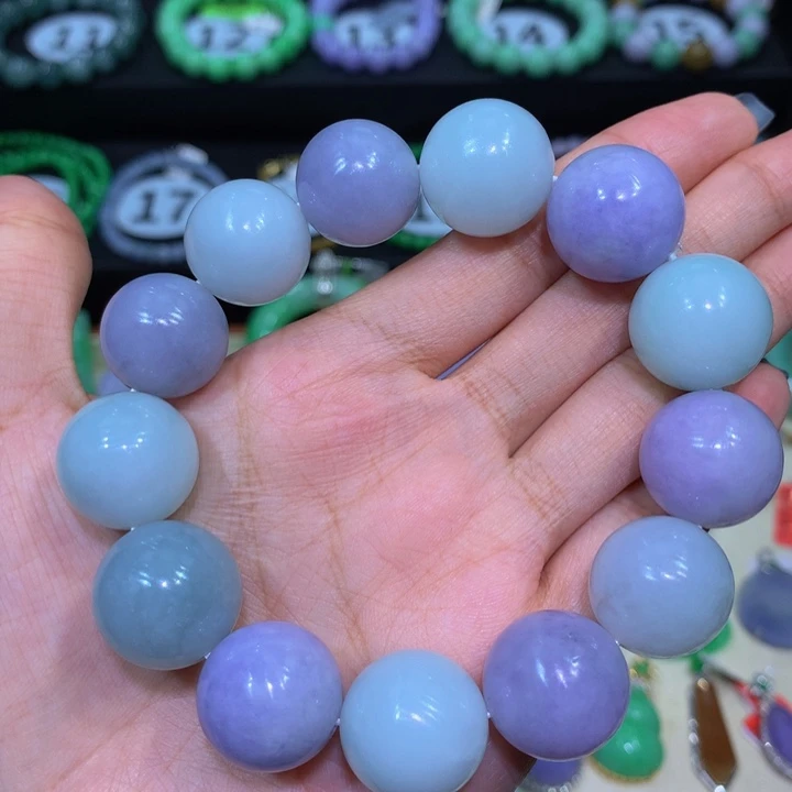 翡翠未镶嵌颈饰翡翠17