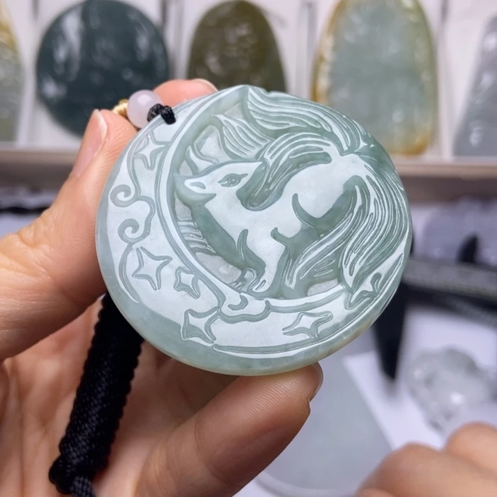 翡翠未镶嵌挂件翡翠