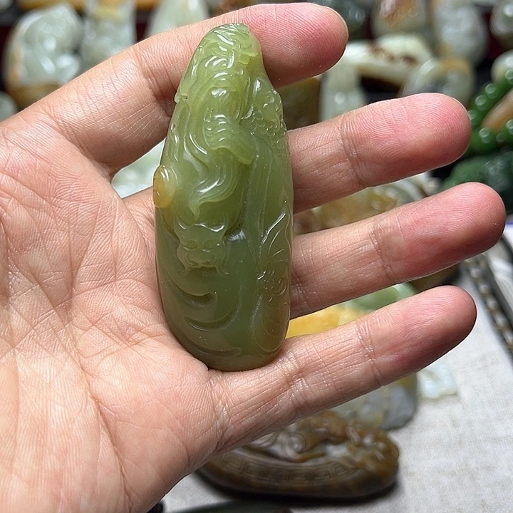 未镶嵌和田玉把件