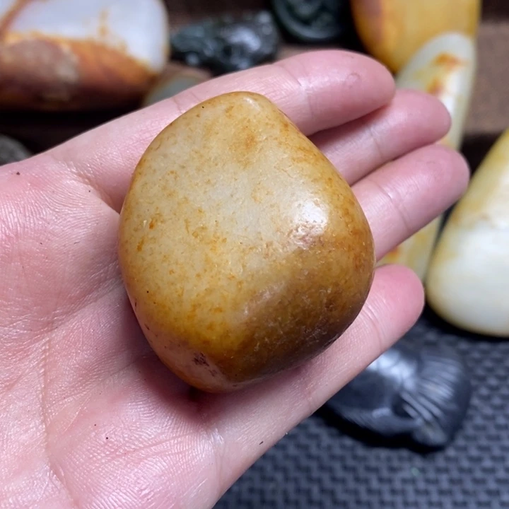和田玉（糖玉）未镶嵌车挂
