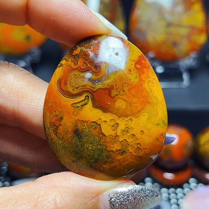 玛瑙/玉髓颈饰未镶嵌