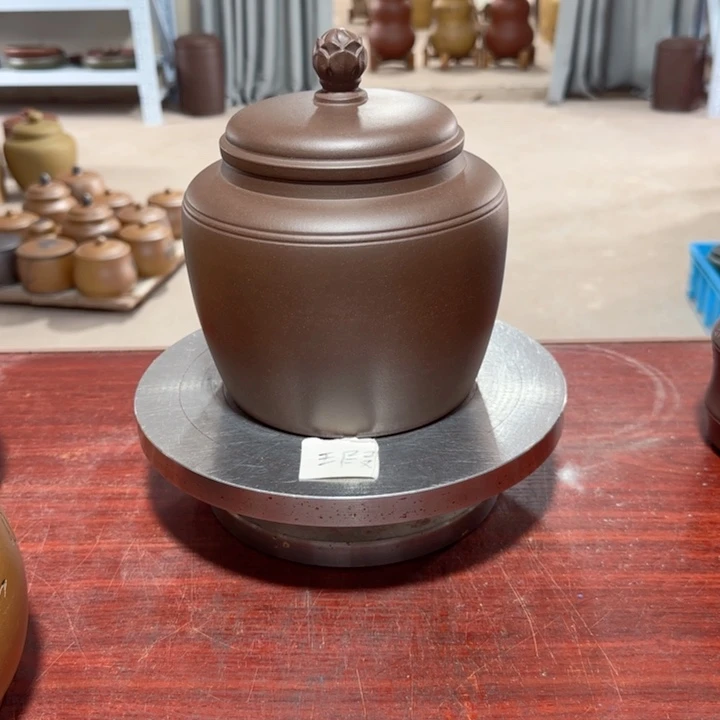 茶叶罐紫砂。。。。。。在。