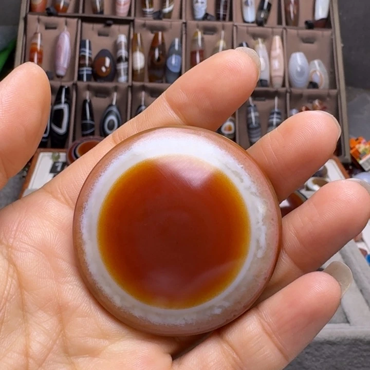 小***店玛瑙/玉髓未镶嵌颈饰