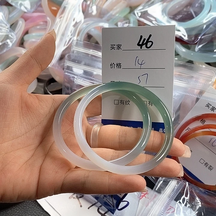 玛瑙/玉髓未镶嵌手镯46