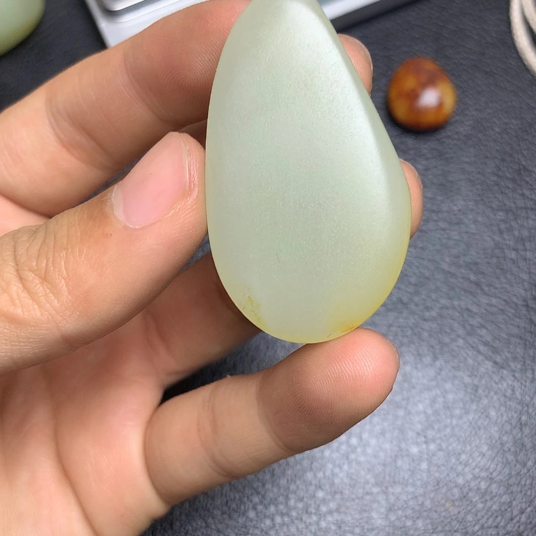 和田玉未镶嵌摆件