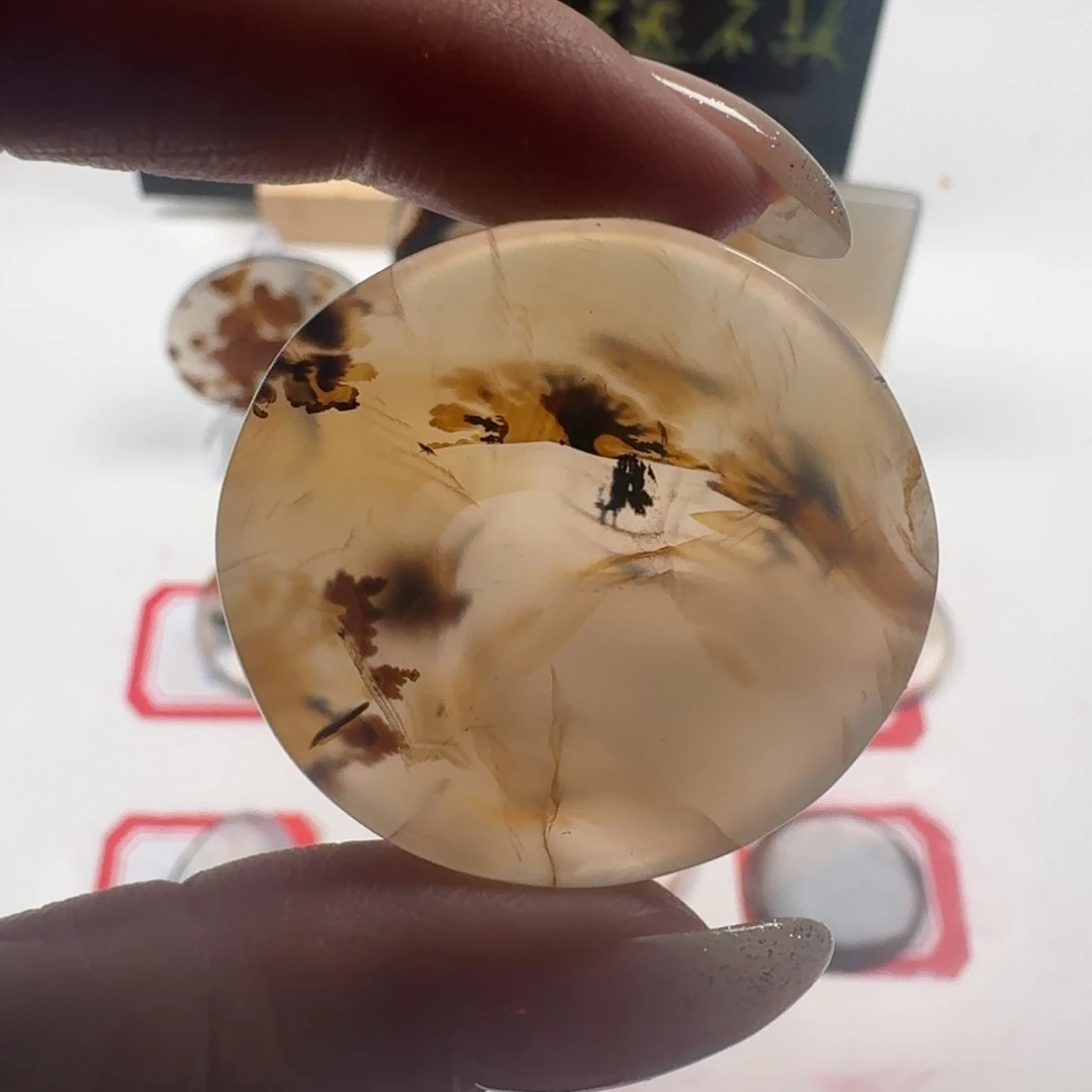 玛瑙/玉髓颈饰未镶嵌