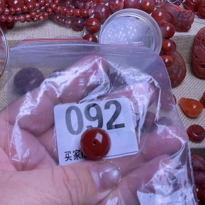 石***儿南红玛瑙未镶嵌手链