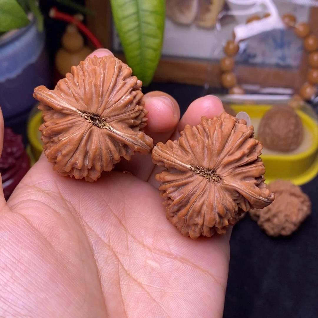 文玩核桃把件43四座楼