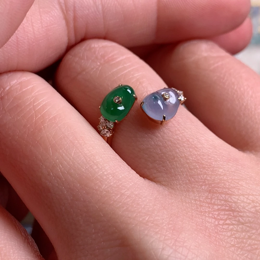 18K金镶嵌戒指翡翠戒指