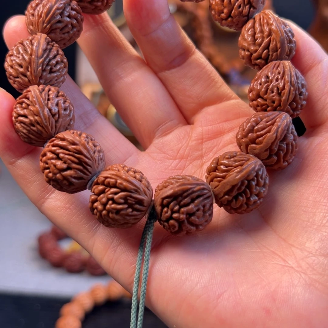 【闪购商品】桃核手串18刺龙元宝