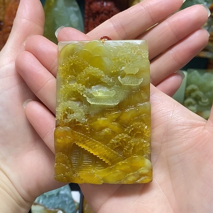 岫玉未镶嵌吊坠(赠链)