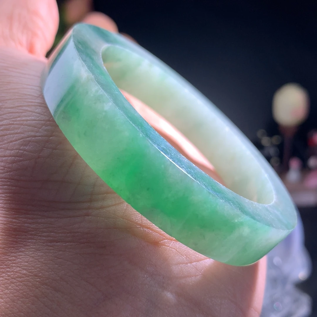 定制翡翠手镯未镶嵌