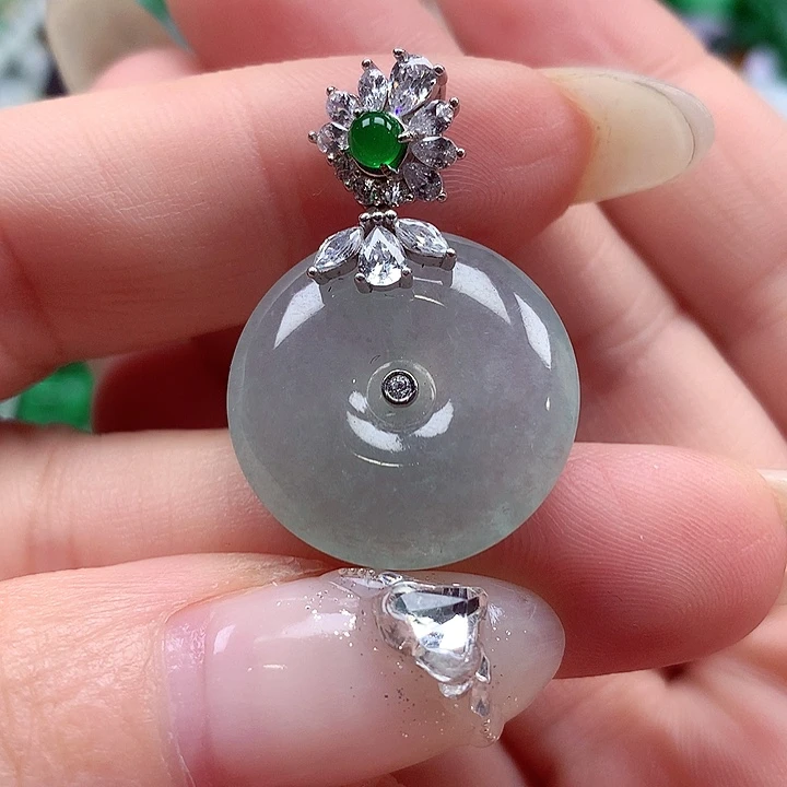 翡翠银S925镶嵌颈饰翡翠