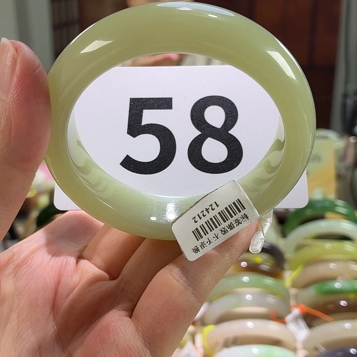 和田玉未镶嵌手镯33
