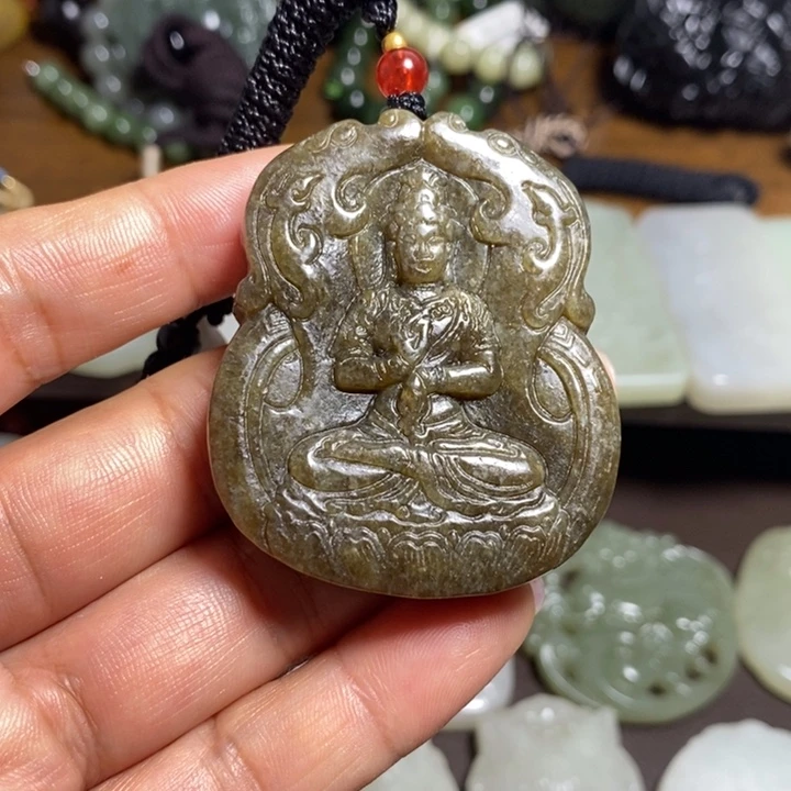 颈饰未镶嵌和田玉