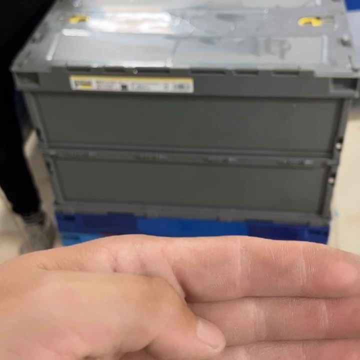 福***报厚款带盖子箱子一个