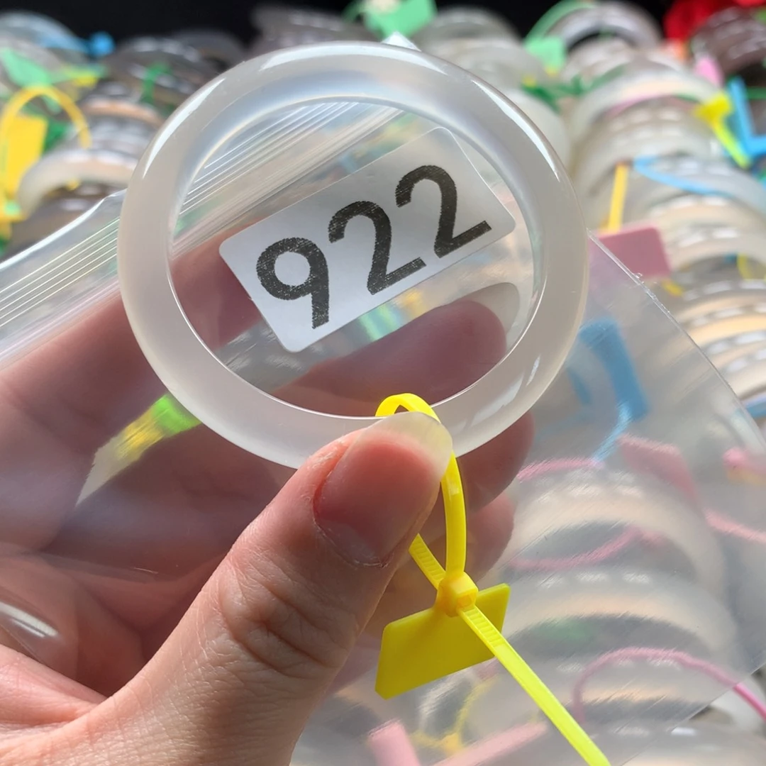 玛瑙/玉髓手镯未镶嵌?****）