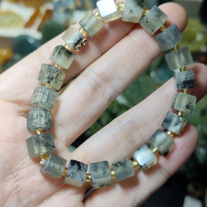 岫玉未镶嵌手串手串