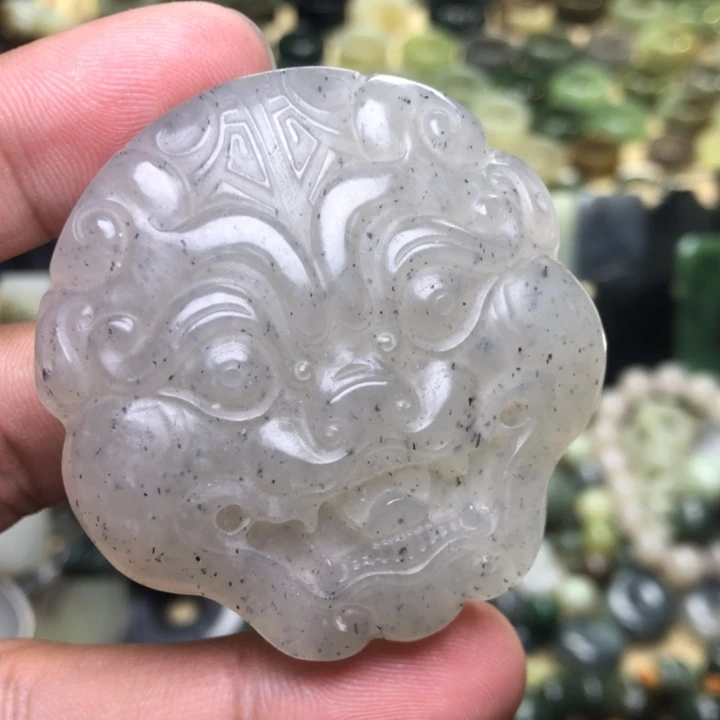 ****州和田玉未镶嵌颈饰