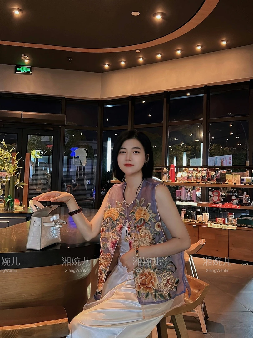 2025夏季新款『凤凰来仪』新中式国风圆领精致款百搭刺绣马甲上衣女