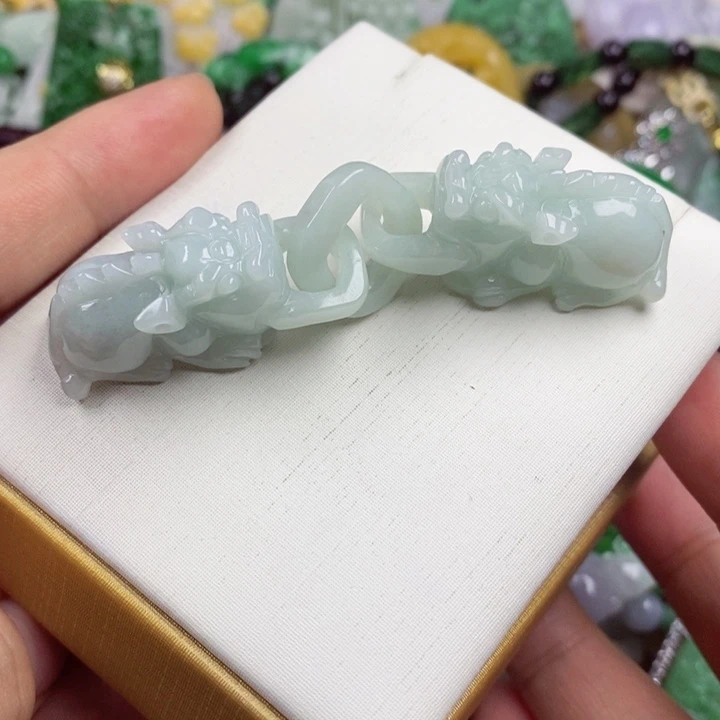九****吊坠(赠链)未镶嵌翡翠
