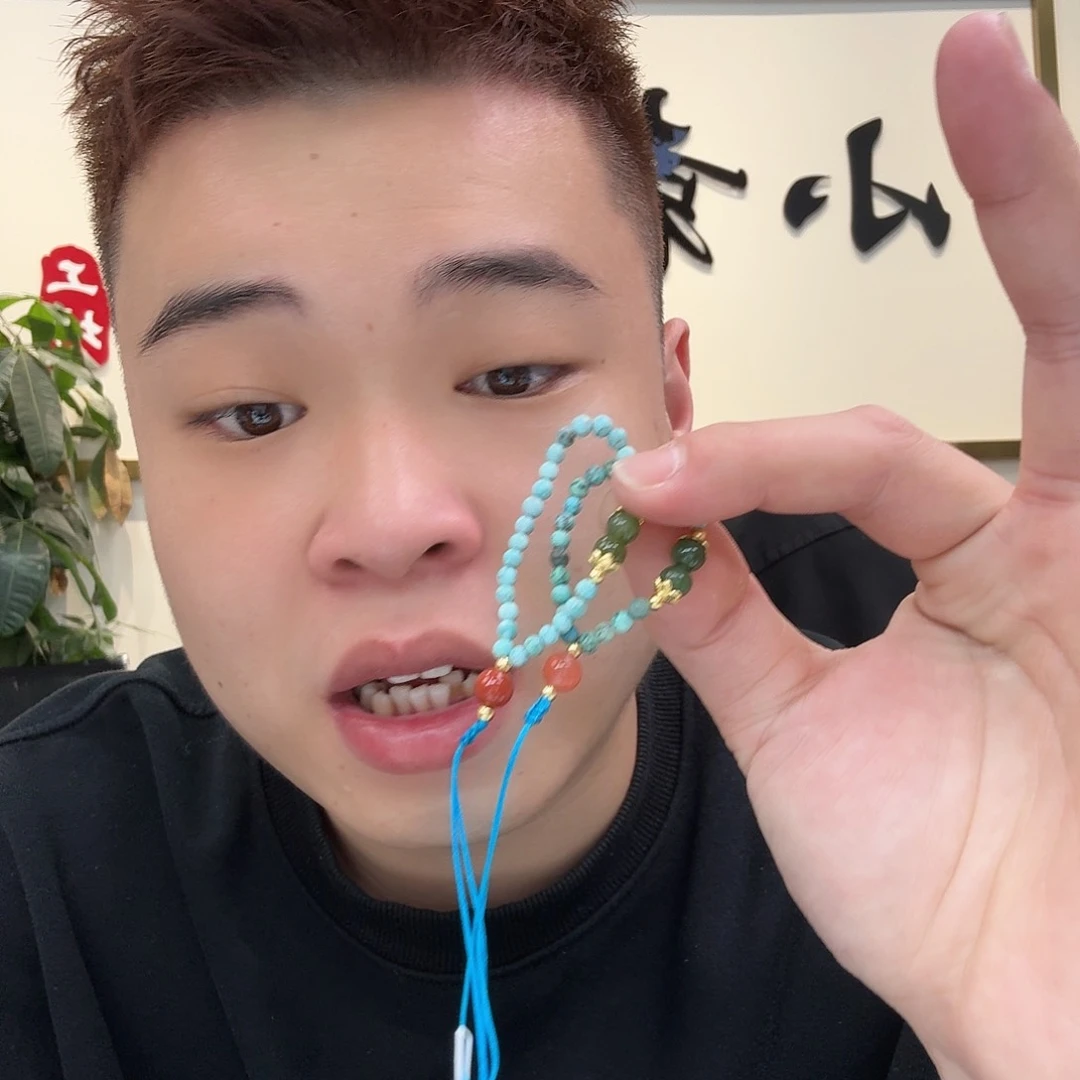 南红玛瑙珠宝奇石未镶嵌477 多样性发货发其一