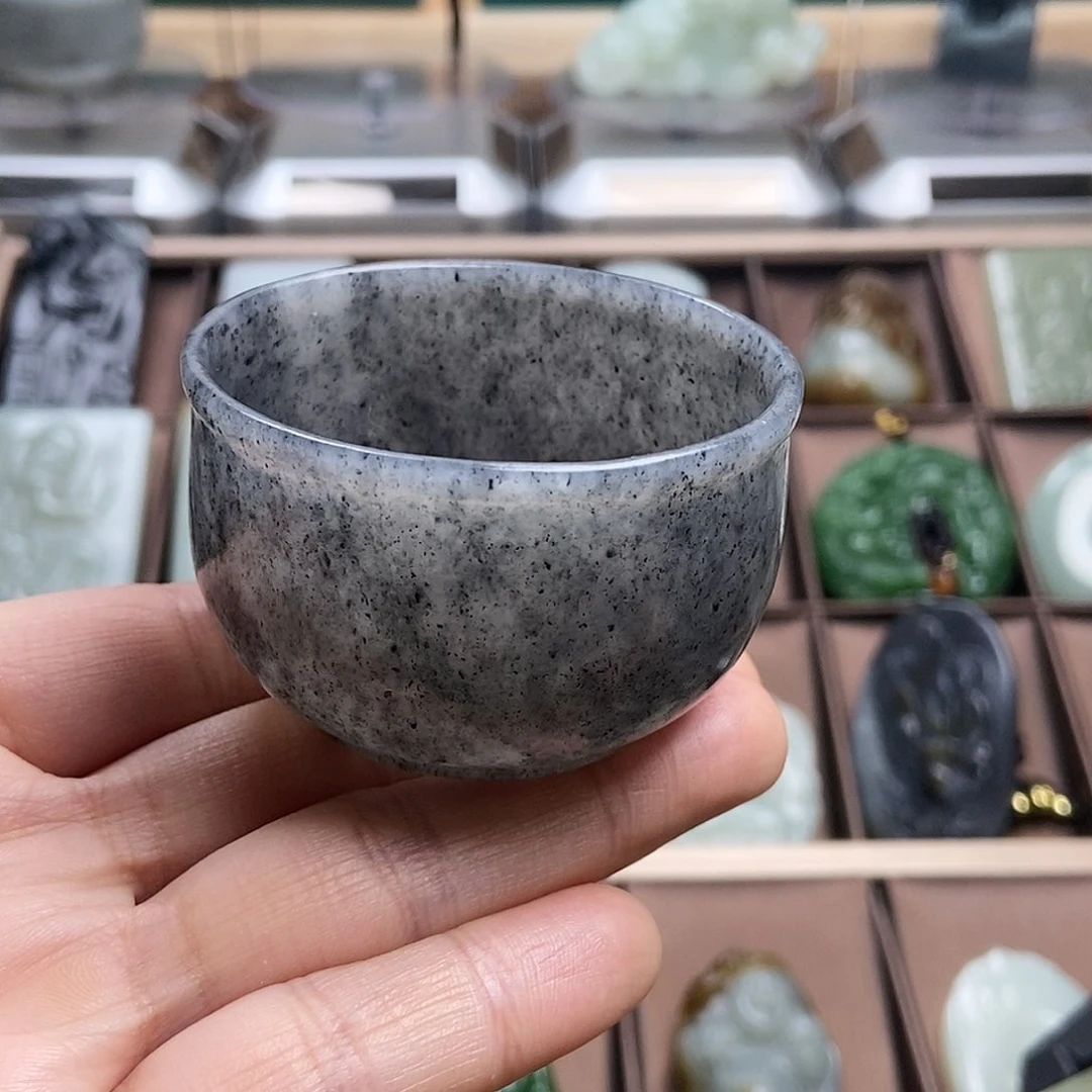 和田玉（糖玉）颈饰未镶嵌